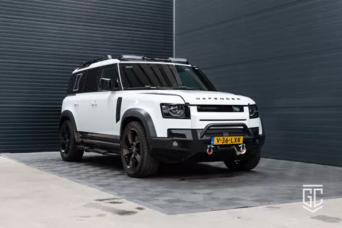 Land Rover Defender Hard Top 3.0 D300 110 MHEV X-Dynamic HSE