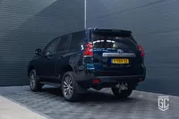 Toyota Land Cruiser 2.8 D-4D-F Challenger Window Van Foto